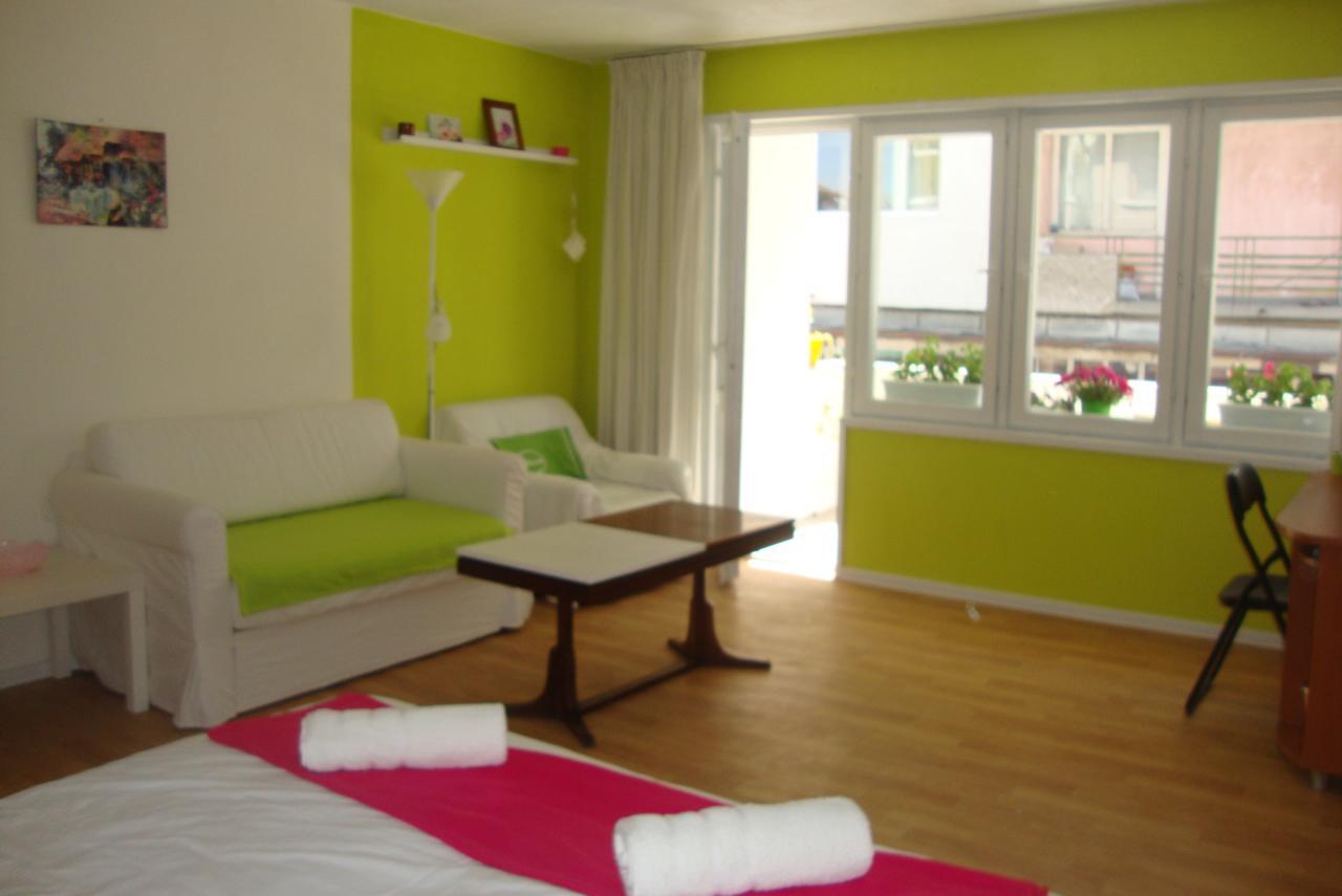 Guest Rooms Colours Kazanlak Kültér fotó