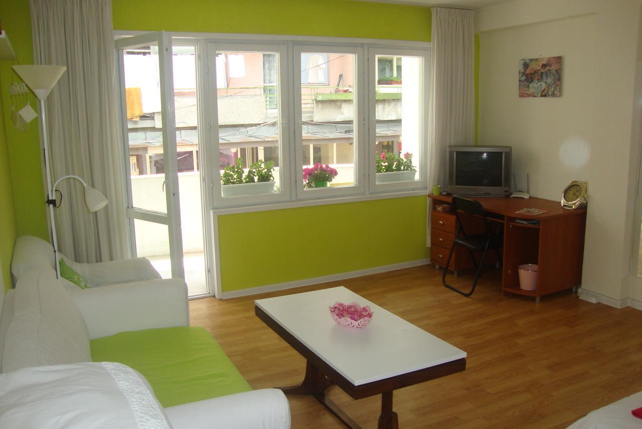 Guest Rooms Colours Kazanlak Kültér fotó