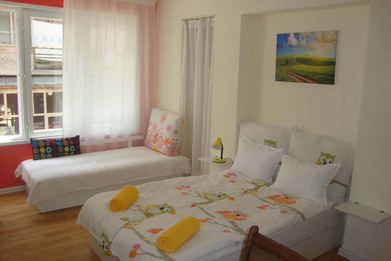 Guest Rooms Colours Kazanlak Kültér fotó